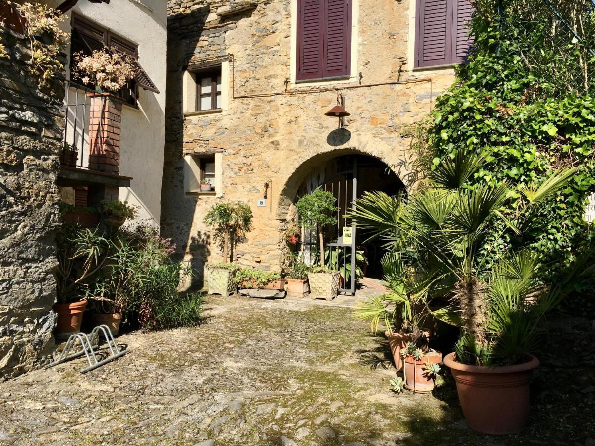 Borgata Cantone Country House B&B Garlenda Eksteriør billede